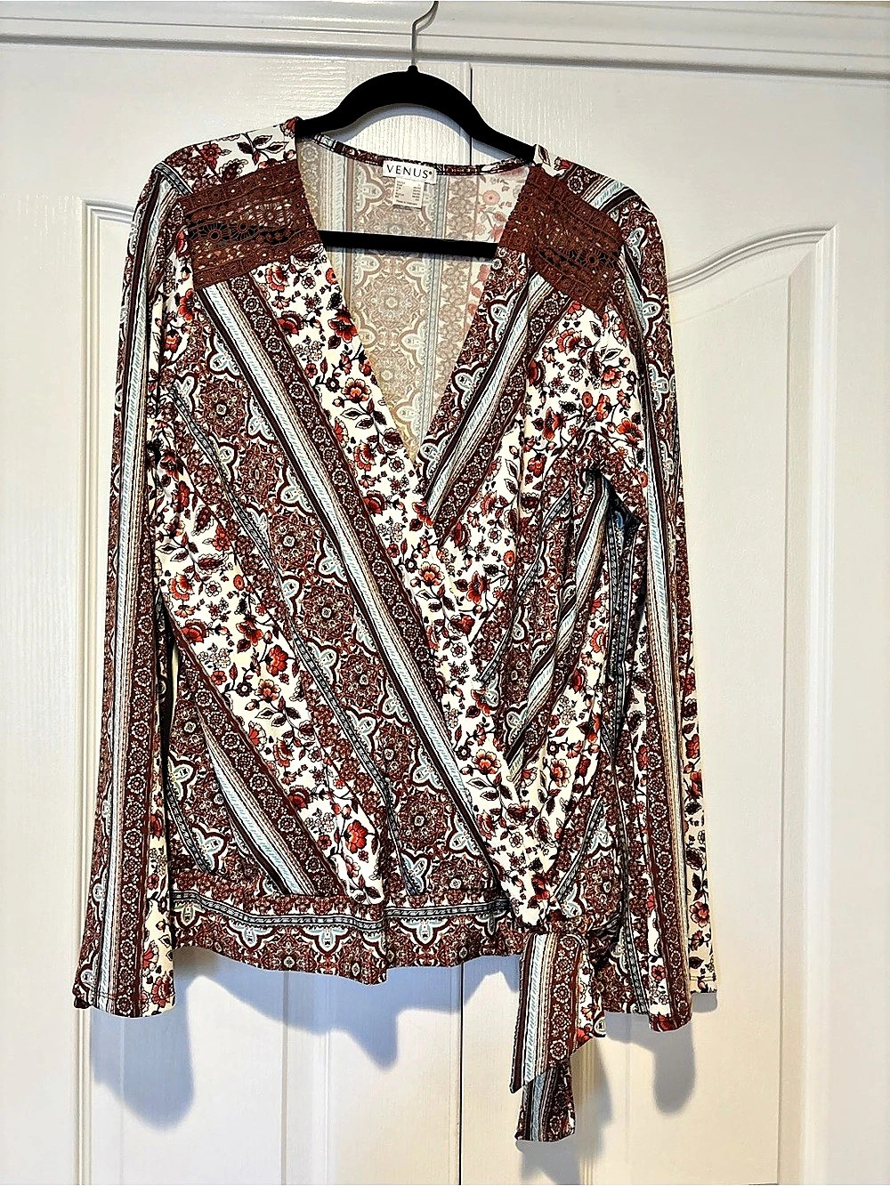 VENUS Floral Wrap Blouse in Brown & White Size XL Like New